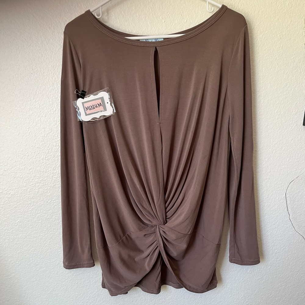 Medium business casual long sleeve